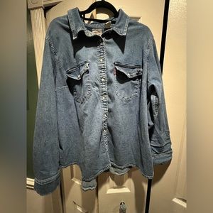 Levi’s Women’s 3X (22-24) Jean Shirt, darts for shape, feminine fit